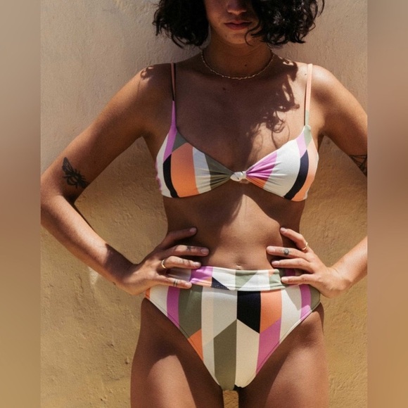 Billabong Slow Roller Abstract Plunge Bikini Top | Maui Rider Bottoms - Picture 5 of 15